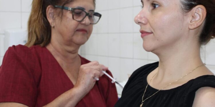 População lota as Unidades de Saúde para o Dia D contra a gripe