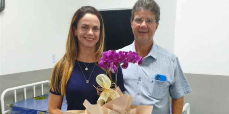 Proprietários do Restaurante Maria Fumaça reformam quarto no Hospital Frei Gabriel