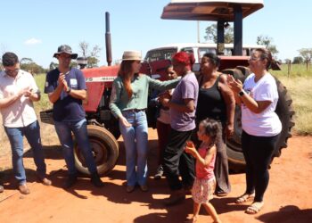 Prefeitura reforça melhorias em estrada rural na região da Almécega