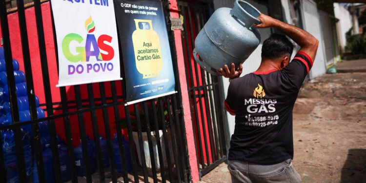 Mais de mil moradores de Frutal receberam benefício do Gás do Povo em 2026