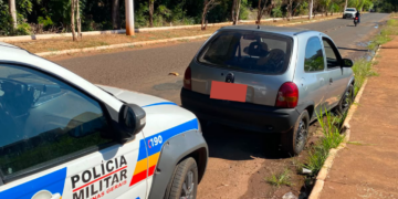 Carro furtado durante a madrugada é recuperado horas depois pela Polícia Militar em Frutal
