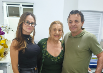 Dona Diva Cruz ajuda a reformar mais um quarto do Hospital Frei Gabriel