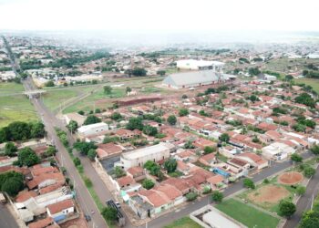 Prefeito anuncia construção de creche-escola no Francisco Moron em parceria com a Cidade Imperial