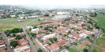 Prefeito anuncia construção de creche-escola no Francisco Moron em parceria com a Cidade Imperial