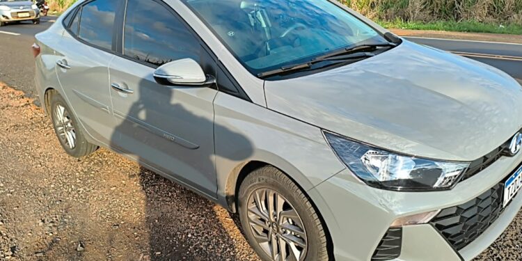 Motociclista fica ferido após bater na traseira de carro na MGC-497